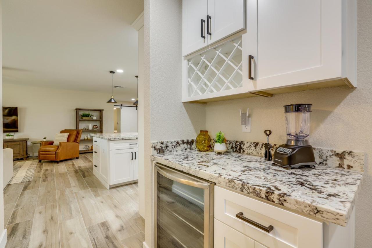 Sun City Retreat With Patio Near Golfing And Hiking! Exterior foto